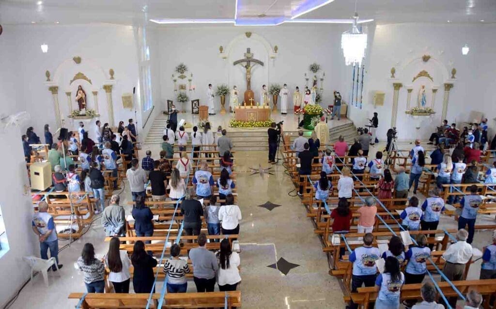 Vídeo Missa dos 50 anos da Paróquia N Sra de Lourdes em Jacutinga e