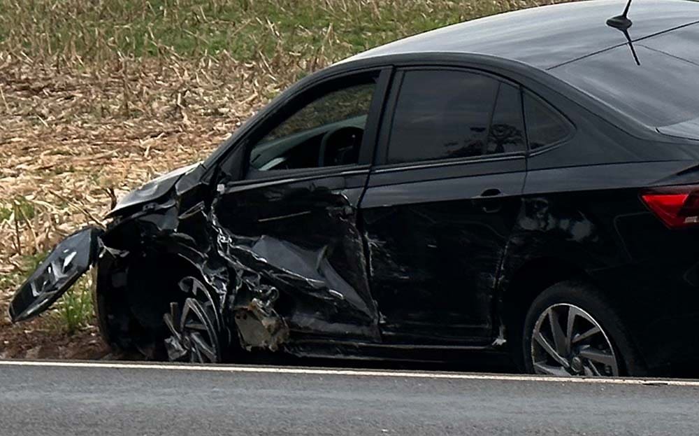 Idoso Passa Mal Ao Volante E Provoca Acidente Na Pr Ivan