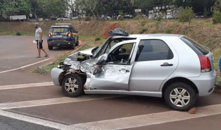 Mulher sofre ferimentos graves