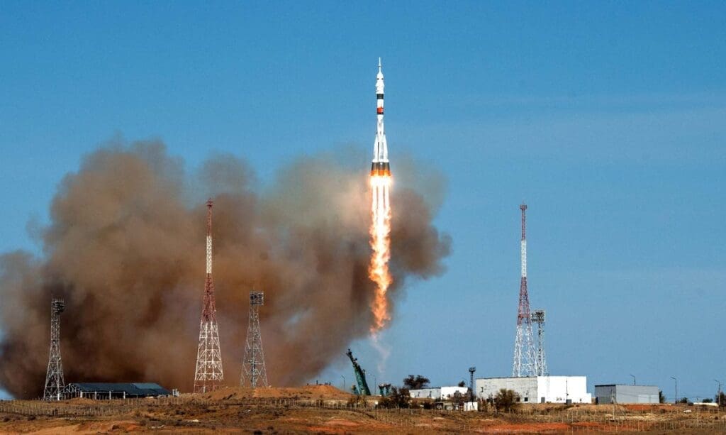astronautas russos norte-americana partem