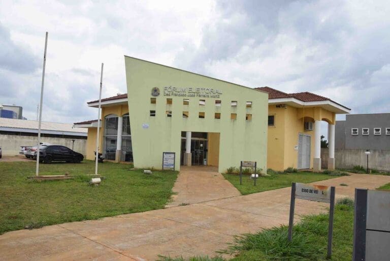 Justiça eleitoral disponibiliza transporte gratuito para eleitores em Ivaiporã