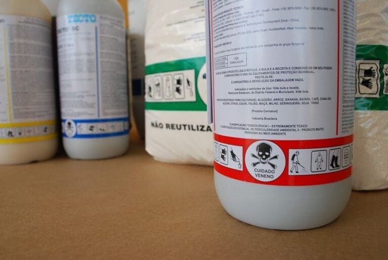 Ladrões invadem empresa na PR-466 e furtam grande quantidade de veneno