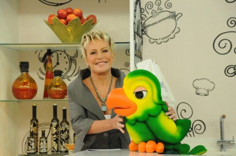 Ator Tom Veiga, intérprete do Louro José, morre no rio