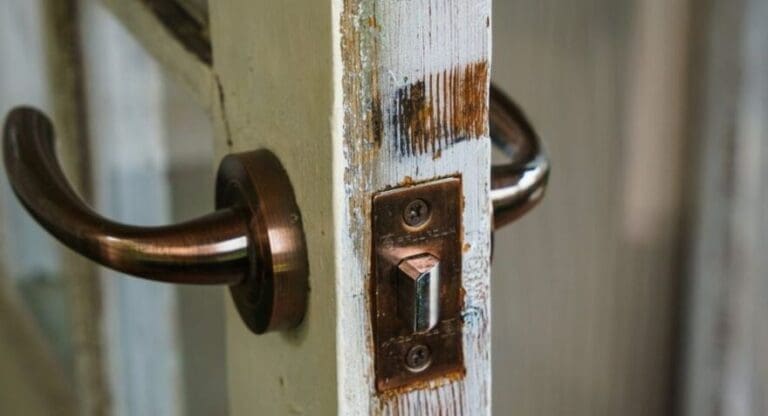 arrombamento e furto