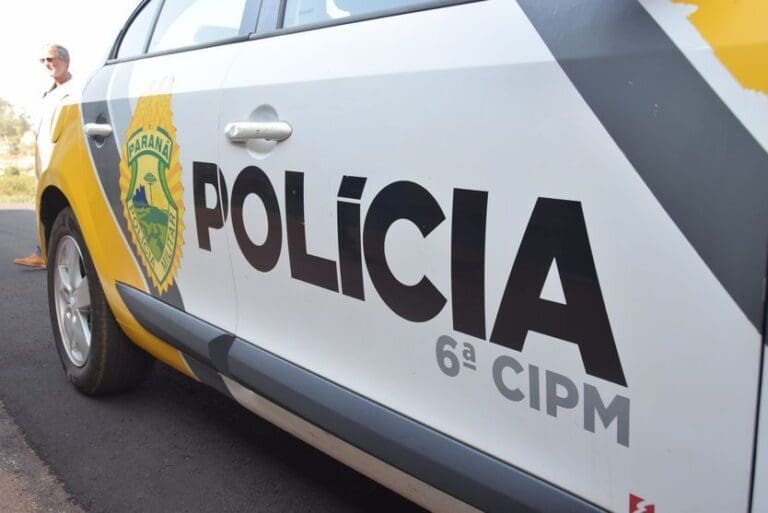 Assaltante invade casa, amarra morador e rouba televisão