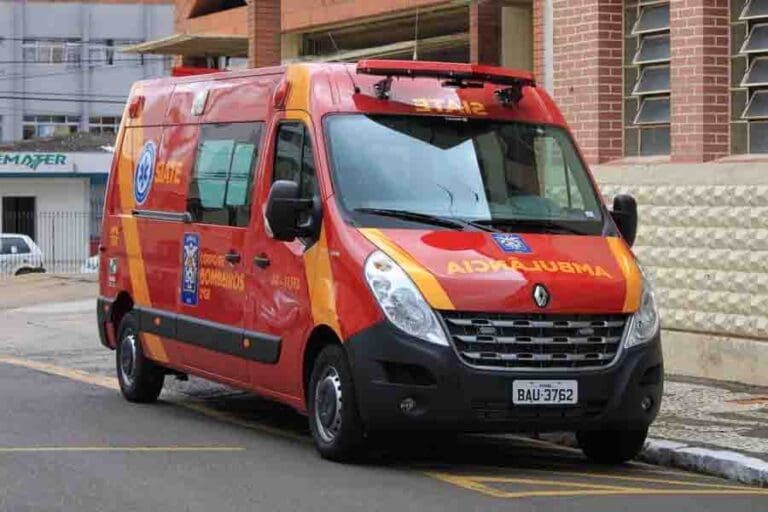 Homem é assassinado a golpes de faca em Ponta Grossa