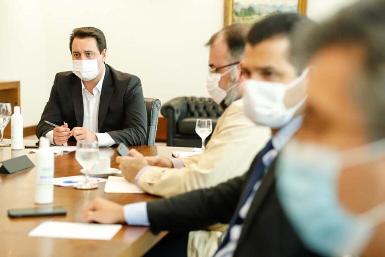 Estado amplia medidas para conter a circulação do coronavírus