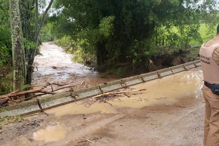 Motorista que teve caminhão arrastado