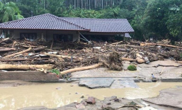Chuva forte atinge SC e deixa ao menos 10 vítimas fatais; há desaparecidos