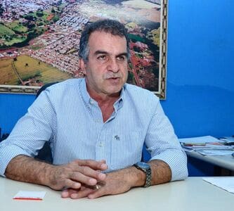 Prefeito de Faxinal é internado em Apucarana com Covid-19