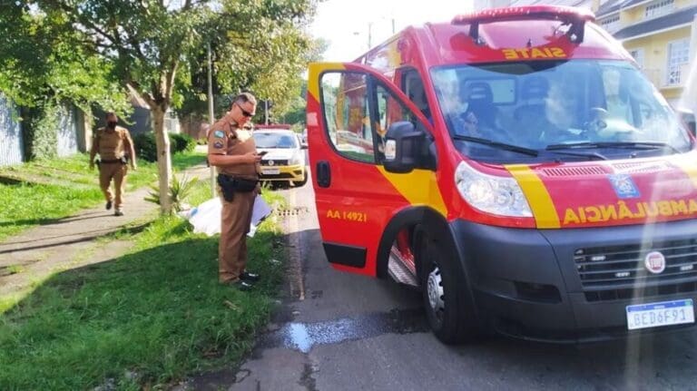 Homem é esfaqueado diversas vezes em tentativa de assalto