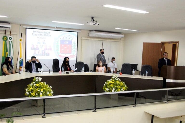 Prefeito, vice e vereadores assumem mandato 2021-2024 em Jardim Alegre