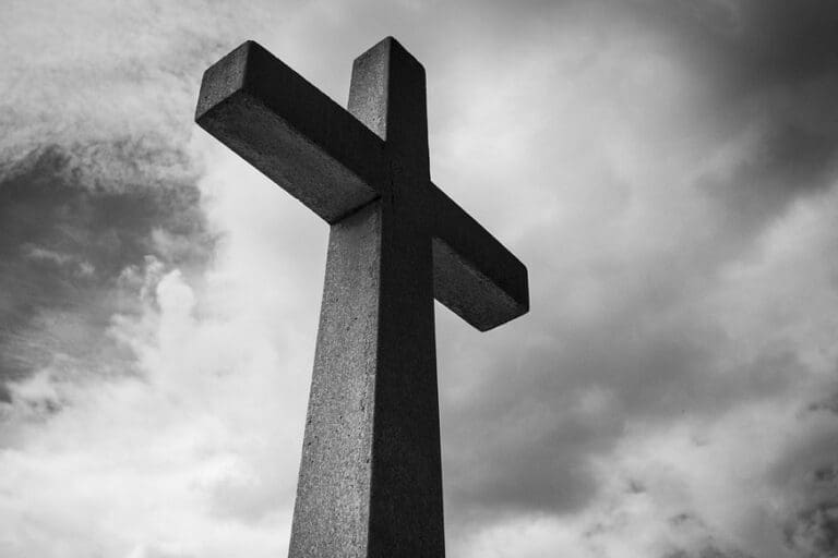 Notas de falecimentos em Ivaiporã e região neste domingo (17/01)