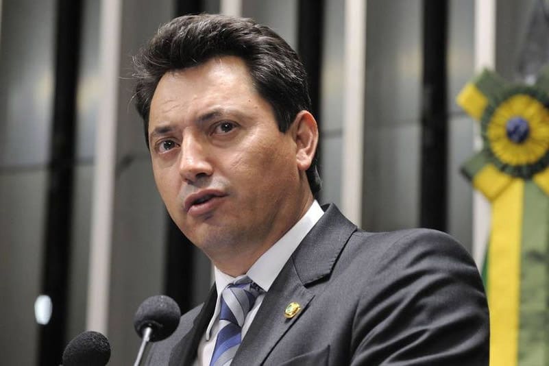 MDB cria comissão provisória com a presidência do deputado Sergio Souza