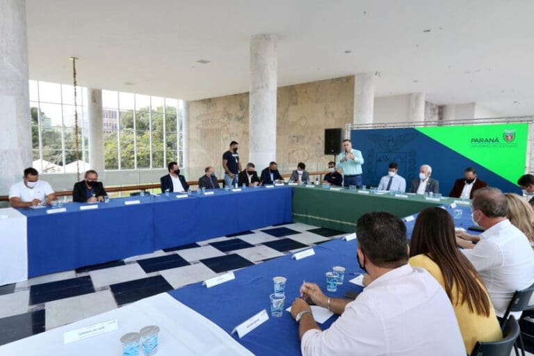Prefeitos do Vale do Ivaí conhecem programas e recursos disponíveis