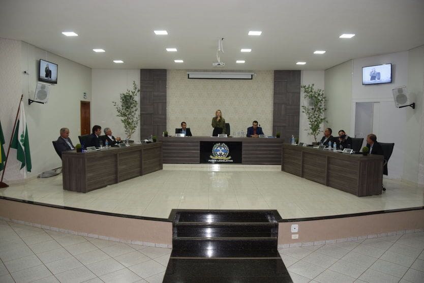 Câmara de Ivaiporã realiza primeira sessão ordinária do novo mandato