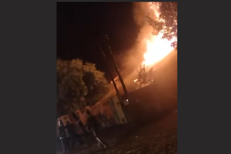 Incêndio destrói casa na Vila Nova Porã, em Ivaiporã