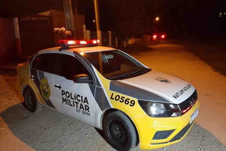 Dois suspeitos de roubar carro morrem em confronto com a polícia no Paraná