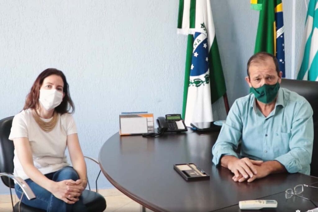 Prefeito e secretária de saúde de Jardim Alegre falam sobre novo decreto