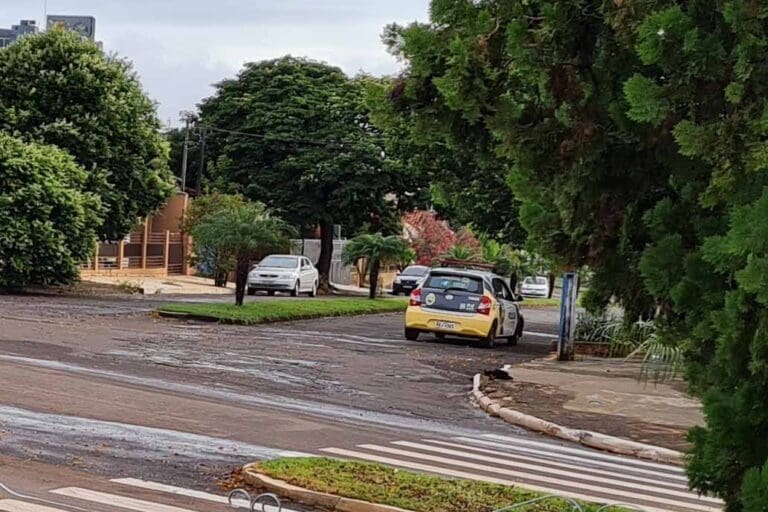 Homem é detido por ameaça e pesca proibida no lago municipal