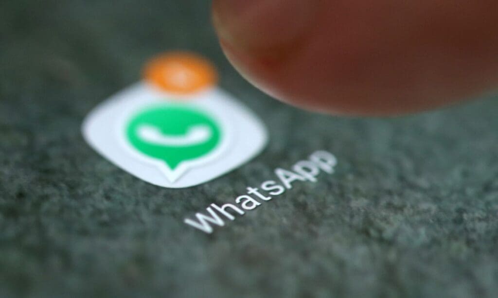 C libera oficialmente transferências bancárias no WhatsApp
