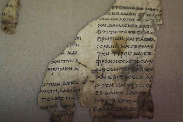 Pergaminho bíblico é descoberto no Deserto da Judeia