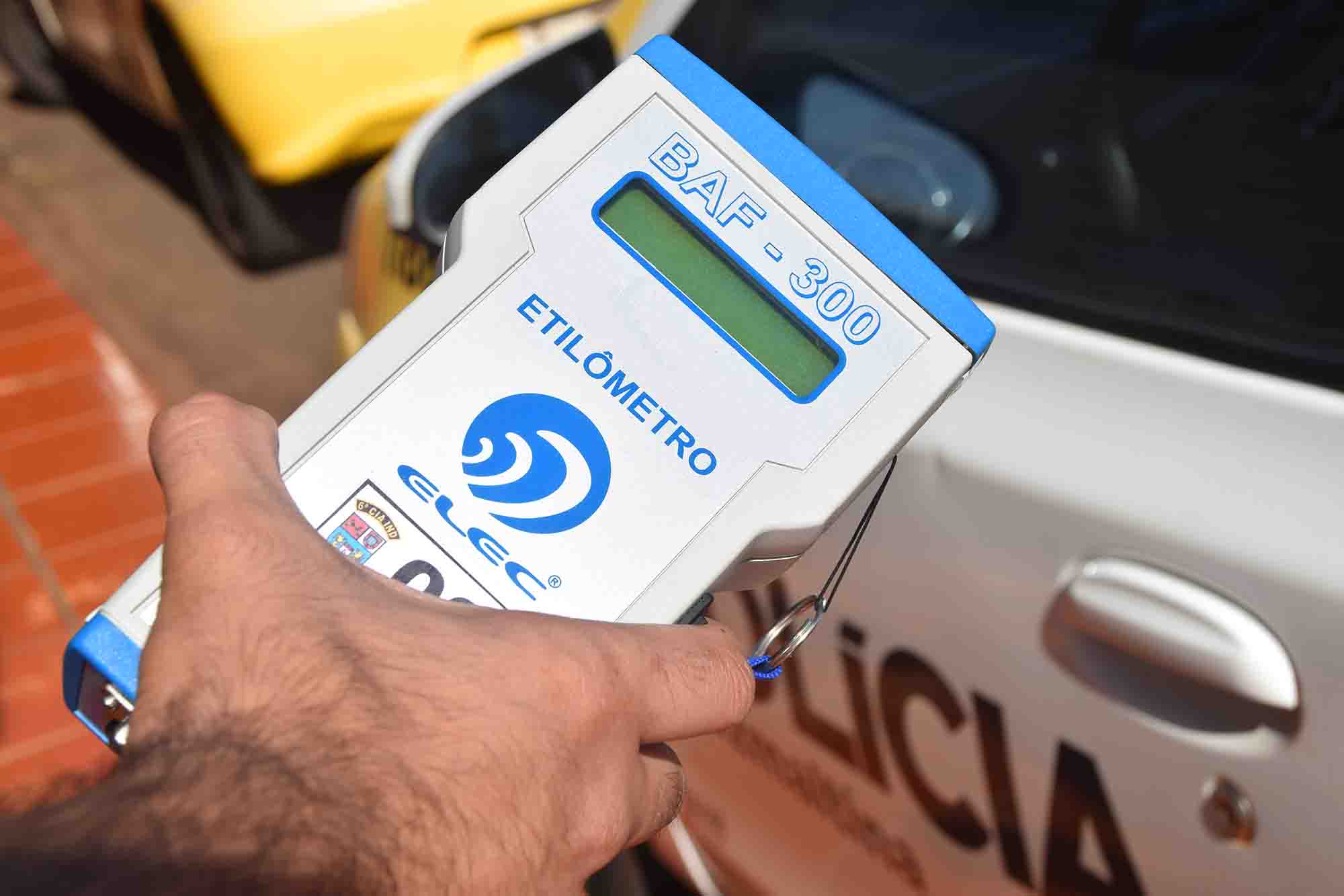 Motorista é preso por embriaguez ao volante