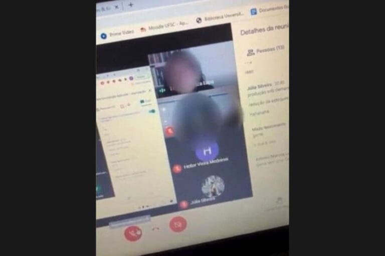 Aluno é flagrado fazendo sexo durante aula da UFSC