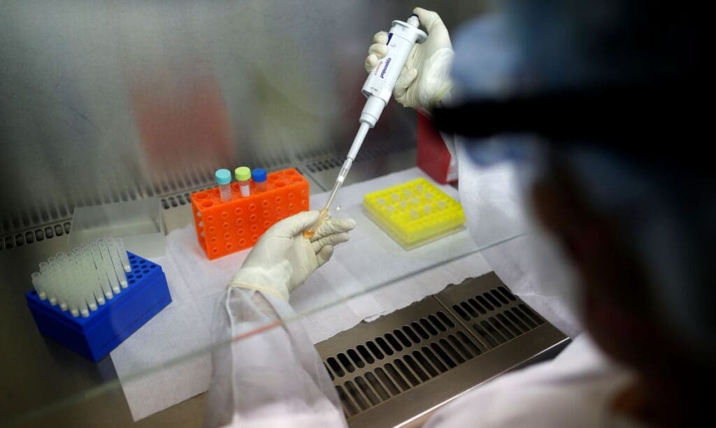 Paraná confirma em laboratório primeiro caso de paciente com Covid-19 e Dengue