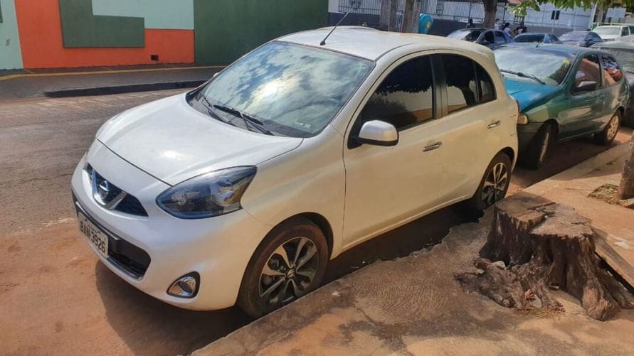 Marido presenteia esposa com carro roubado no Paraná