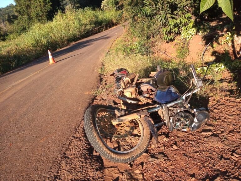 Acidente entre moto e caminhão é registrado em Ivaiporã