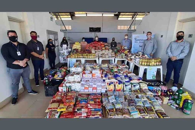 Sesc de Ivaiporã arrecada e doa alimentos para assistência social