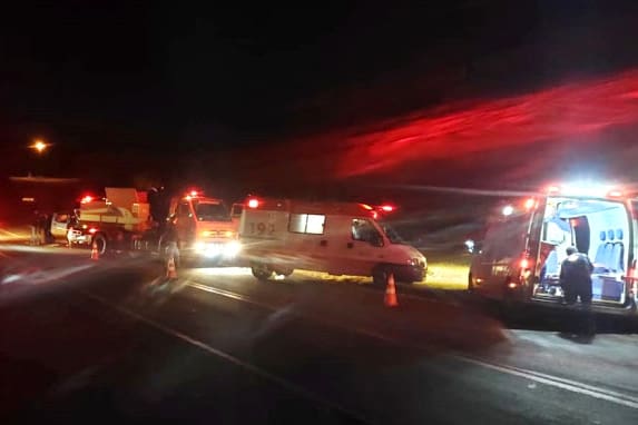 Acidente deixa um morto e feridos na PR-466