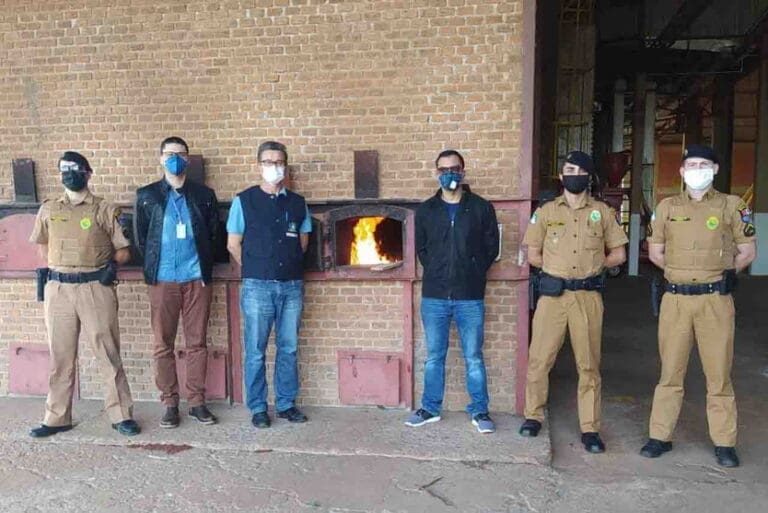 PM incinera drogas aprendidas na região de Ivaiporã