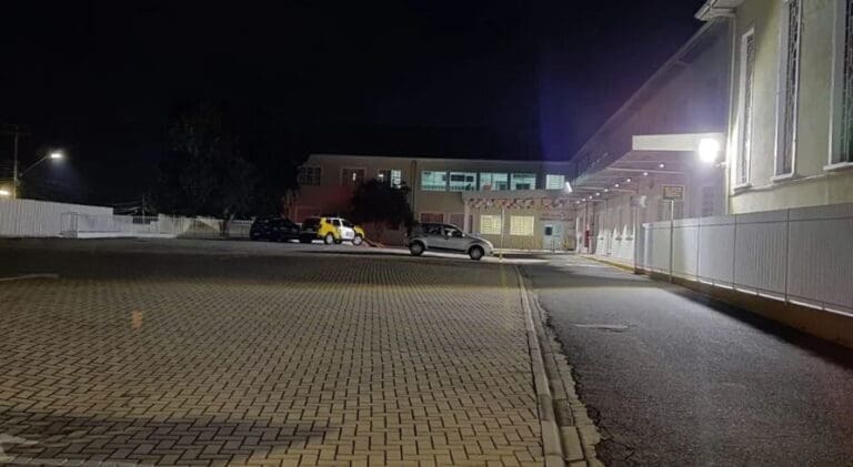 Suspeito de assalto acaba morto após reagir a abordagem