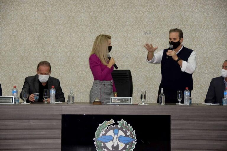 Vice-prefeito Marcelo Reis assume interinamente Prefeitura de Ivaiporã, posse foi nesta segunda