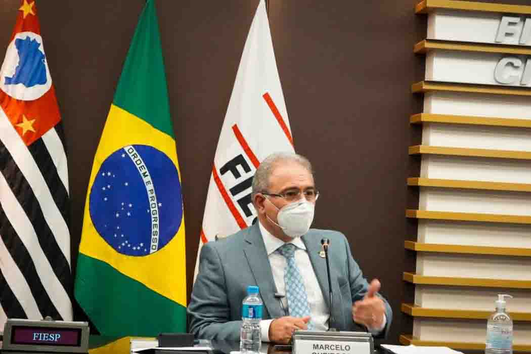 Ministro diz que é possível vacinar toda população brasileira em 2021