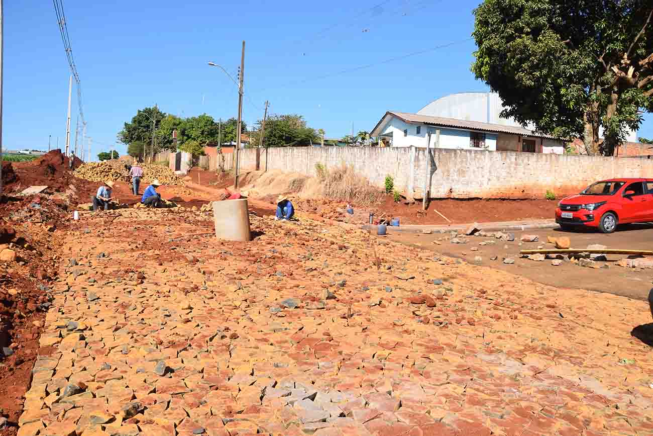 Pavimentação segue em ritmo acelerado em Jardim Alegre