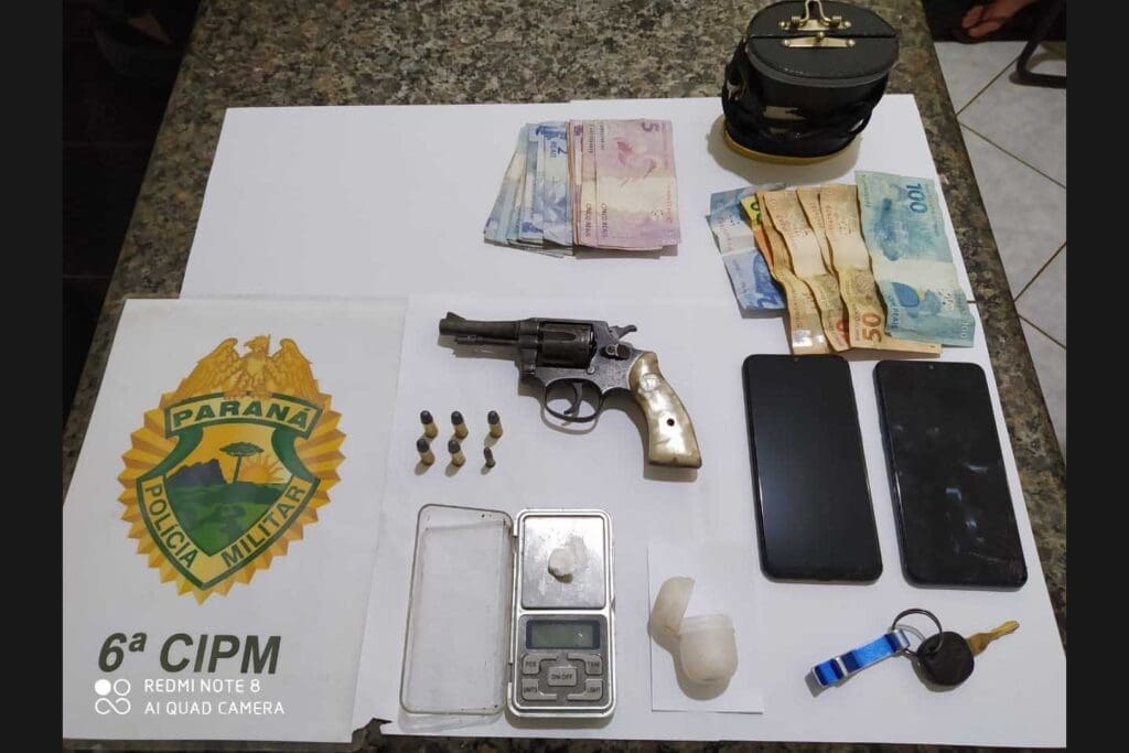 ROTAM apreende arma de fogo e porção de cocaína em São João do Ivaí