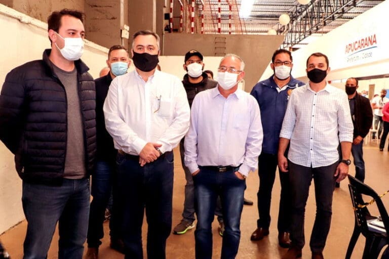 Paraná vai flexibilizar público para eventos, diz Beto Preto