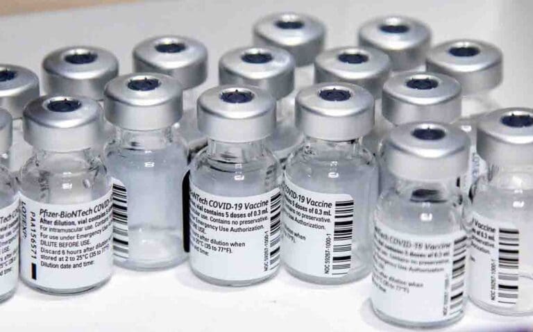 Intervalo de aplicação da Pfizer diminuirá em setembro