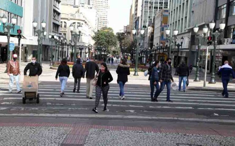 Paraná renova decreto de medidas