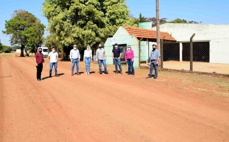 pavimentação de estrada rural