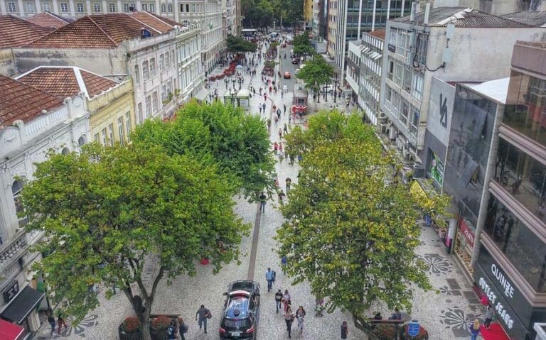 Governo libera livre circulação no período da madrugada