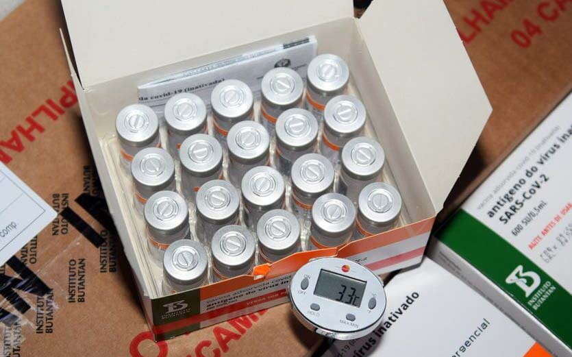 Paraná se prepara para iniciar vacinação de adolescentes e dose reforço contra a Covid-19