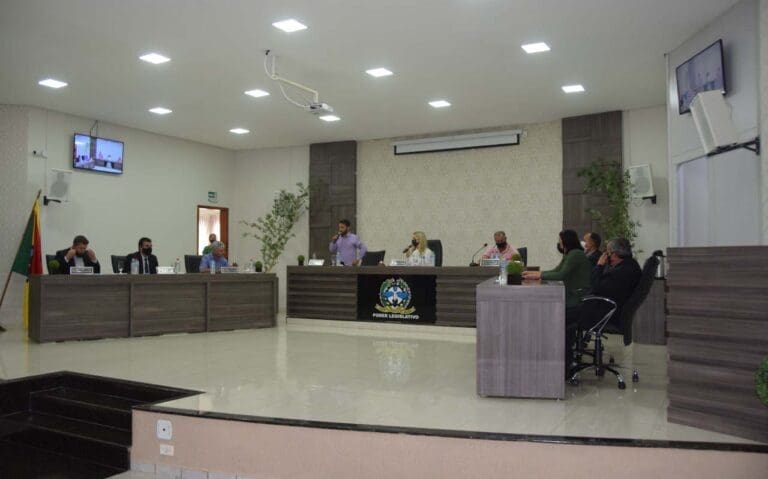 Vereadores de Ivaiporã aprovam emenda impositiva