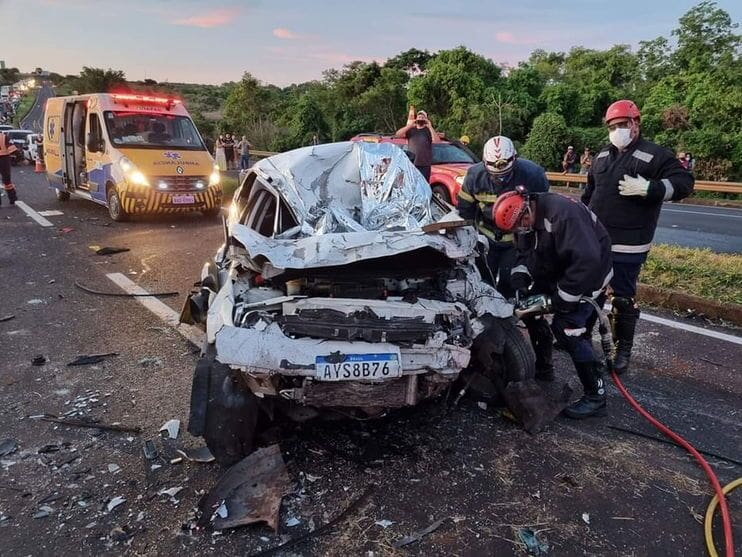 Acidente em Marialva, dois mortos