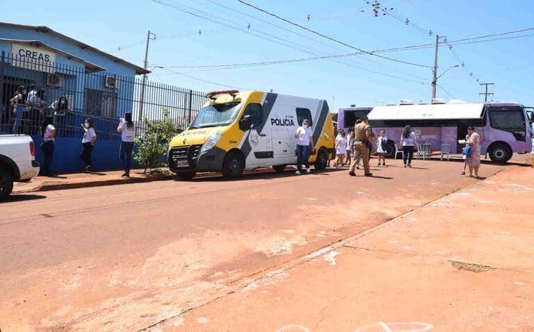 ação de luta pelo fim da violência contra mulheres