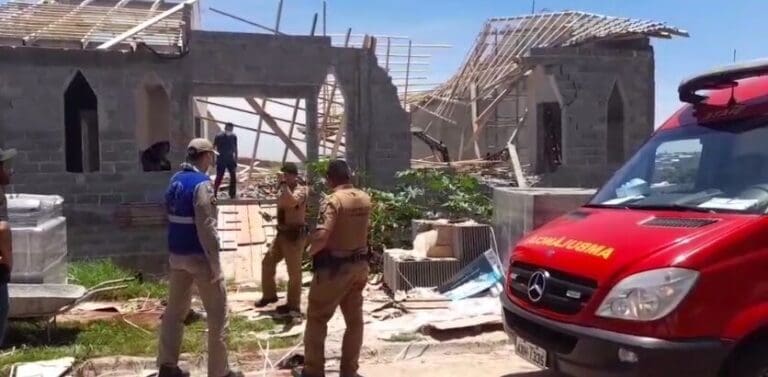 Laje de igreja em Arapongas desaba