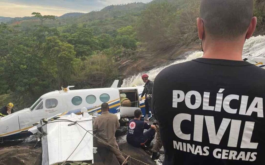 Aeronáutica vai investigar causas do acidente que matou Marília Mendonça